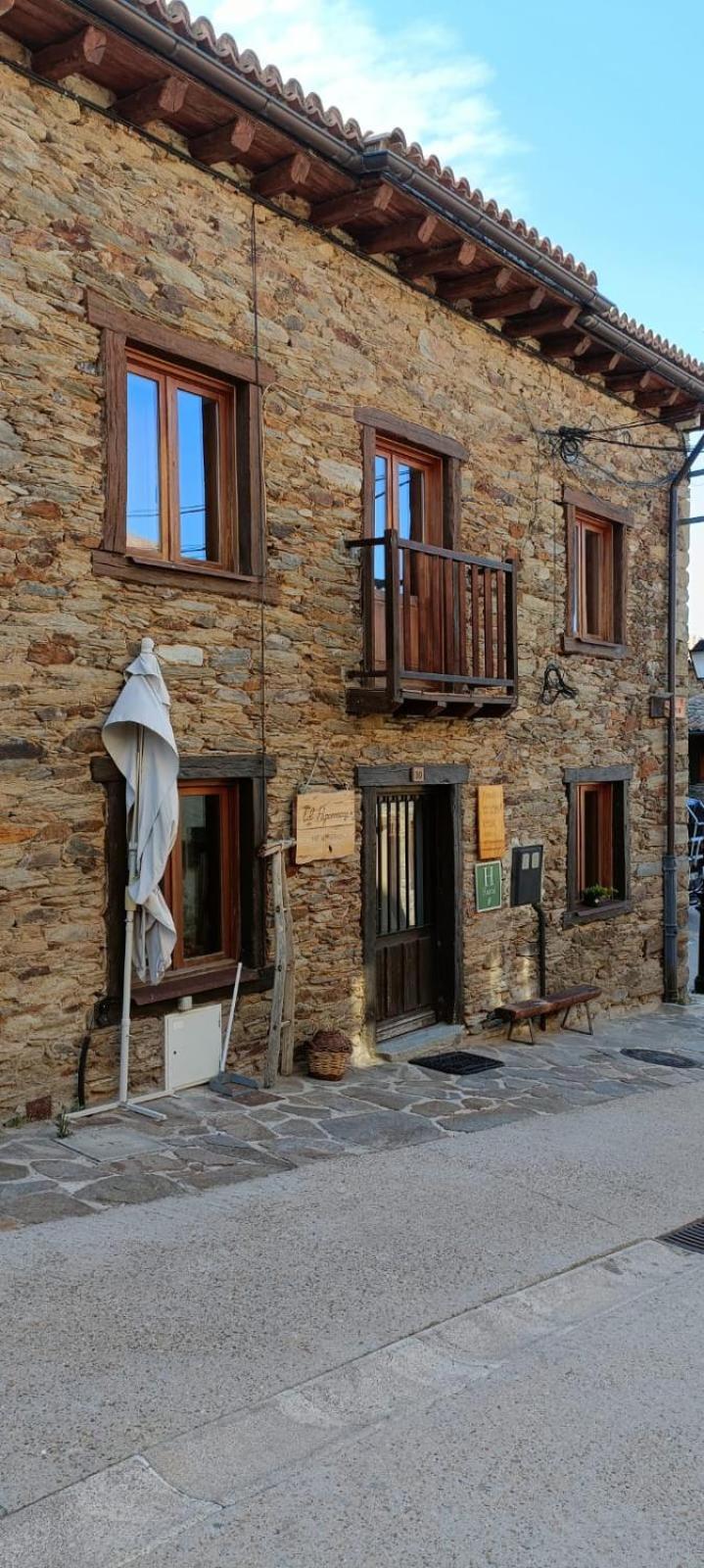 Hotel Papamoscas La Hiruela Exterior foto